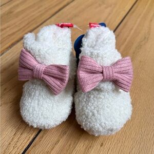 Babies White and Pink Bow Boots